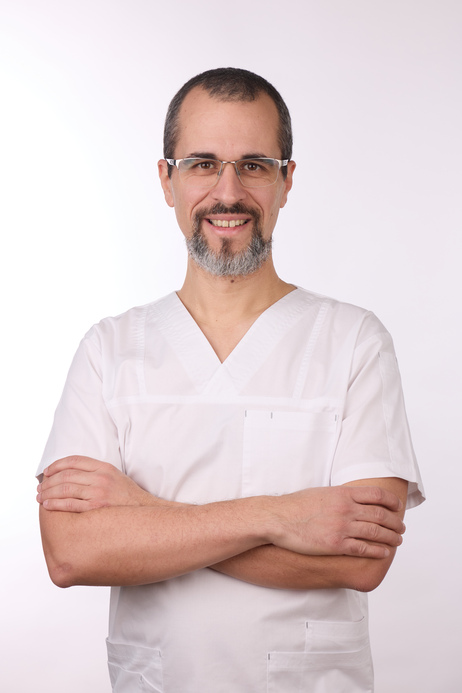 dr-Andrei-Tonko-specialist-protetica-dentara